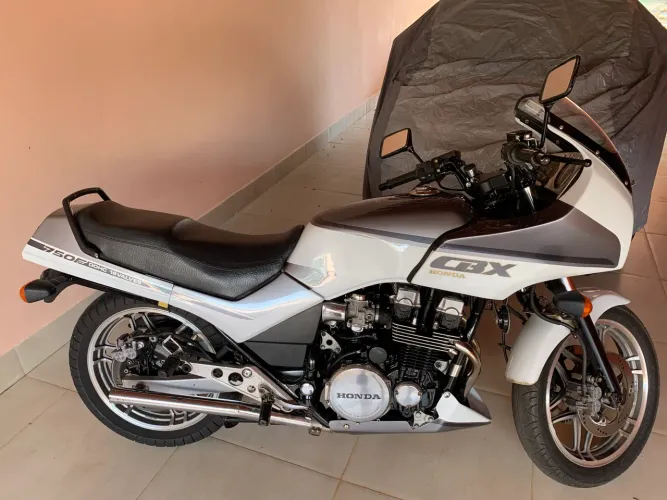 Honda 7 Galo Canadense ano 1989