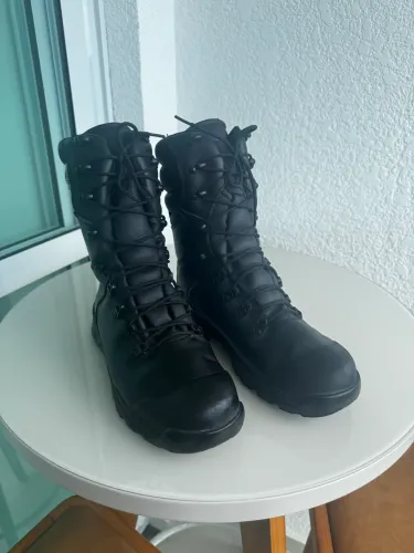 Bota couro masculina