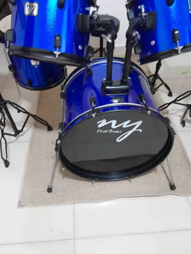 Bateria acustica My Fist Drums,perfeita nova!