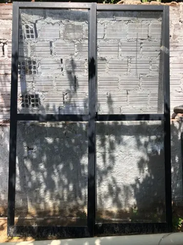 Porta de correr em alumínio