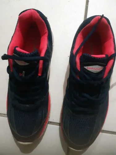 Tênis diadora novisimo usei uma vez n 38