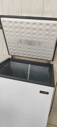 Freezer vertical Esmaltec