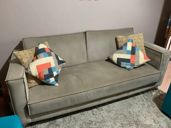 Jogo de sofá com duas poltronas 