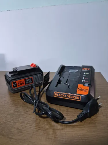 Carregador e bateria 20v Black & Decker
