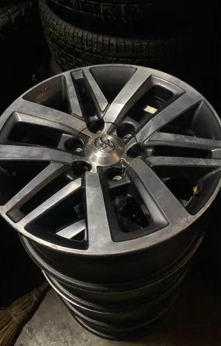 Rodas 18 Hillux SRX original Toyota