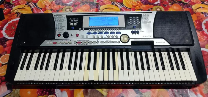 Teclado yamara psr550