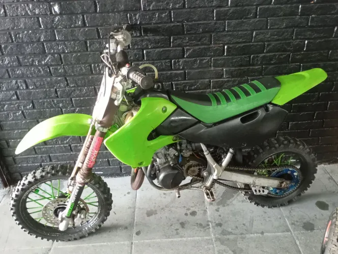 Kawasaki moto cross