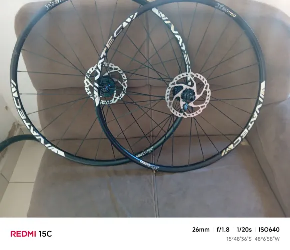 Vendo um par de roda aro 29 XM1700