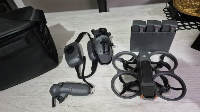 Drone DJI Avata 2 Fly More Combo
