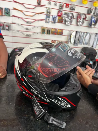 capacete fw3