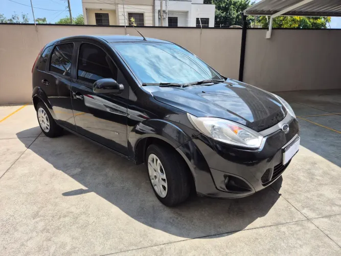 Ford Fiesta SE 1.6 8V Flex 5P 2014