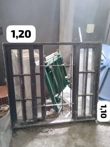 Vendo Duas Janelas de Paraju