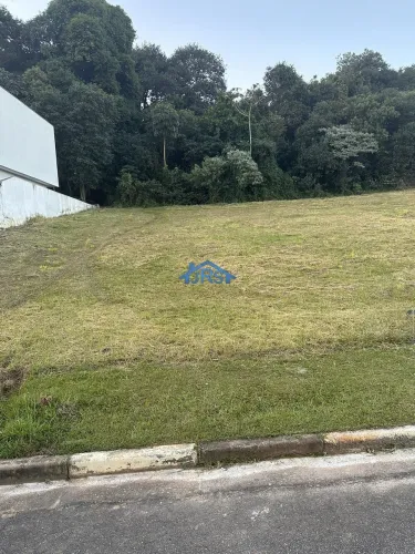 Terreno à venda em Jandira, Jardim do Golf I, com 1033 m², Beverly Hills