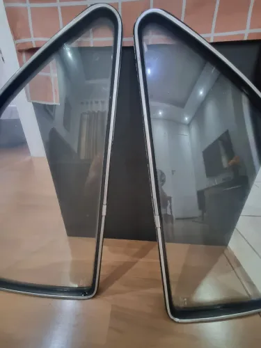 Par de vidros traseiro voyage LS