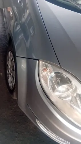 Fiat Linea LX 1.9/ 1.8 Flex 16V Dualogic 4P 2010
