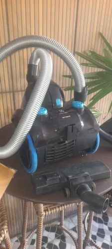 Vende se aspirador de po