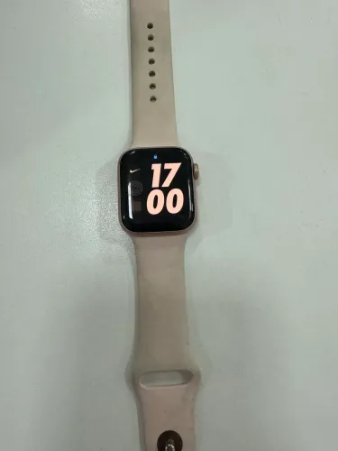 APPLE WATCH SÉRIES 4 40mm GPS
