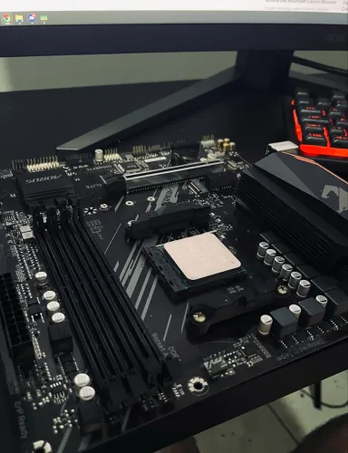 Kit upgrade A520m Arous Elite + Ryzen 5600x + 32gb ddr4 (3200mhz) + cooler