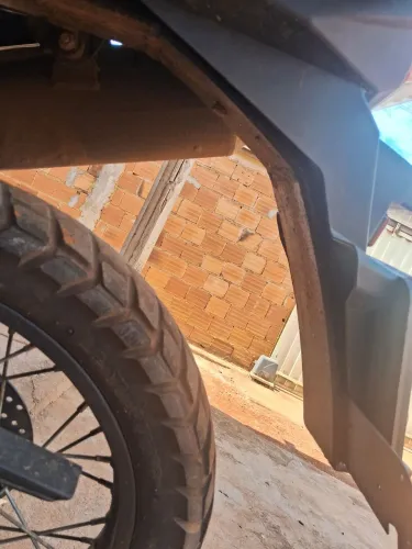 Vendo feito de mola de caminhão engate para carretinha para moto shineray 175 novo