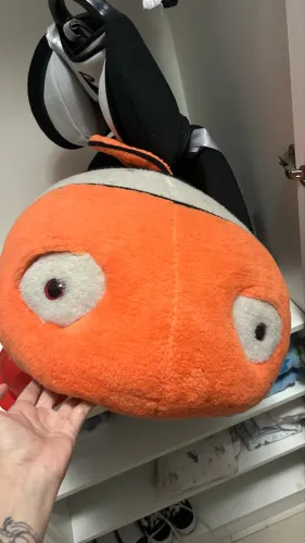 Pelúcia nemo gigante