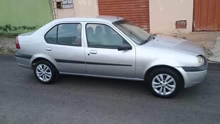 Ford Fiesta Street/ Action 1.0 8V 5P 2002