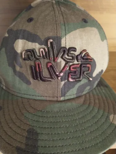 Bone Quiksilver camuflado original 