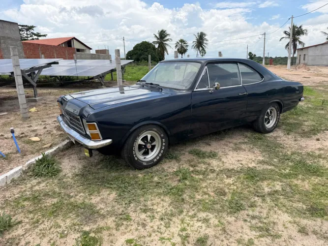 Opala 1975 motor 6 cilindros e Maverick 1976