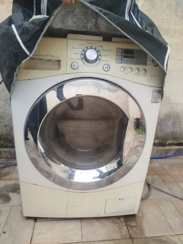 Máquina Lava e Seca 8,5 Kg LG (c/ DEFEITO - DOAÇÃO)
