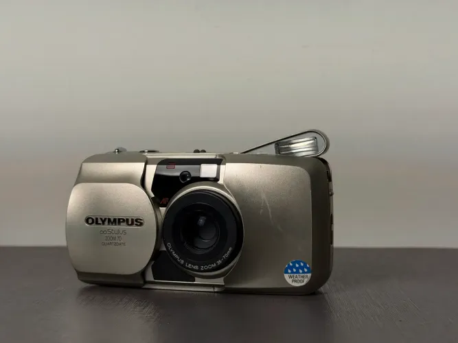 Câmera Analógica Olympus Stylus - Zoom 70 (câmera clássica)