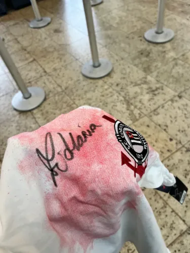 Camisa Corinthians(homenagem ao Zé Maria) autografada por Zé Maria