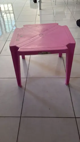 Mesa plástico rosa