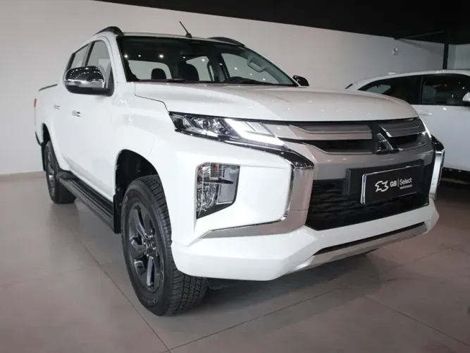 Mitsubishi L200 HPE 2.5 8V 95cv/118cv Tb-ic Diesel 2025