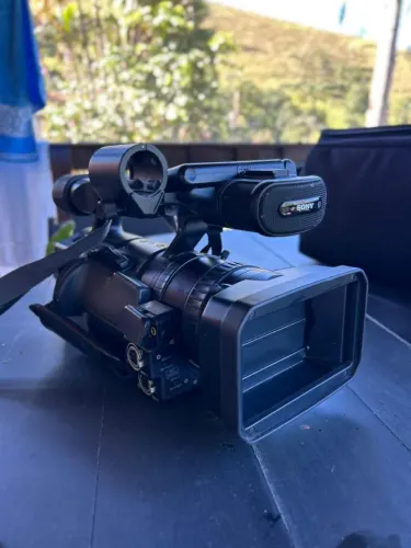 Filmadora Profissional Sony HVR-Z1N + KIT completo