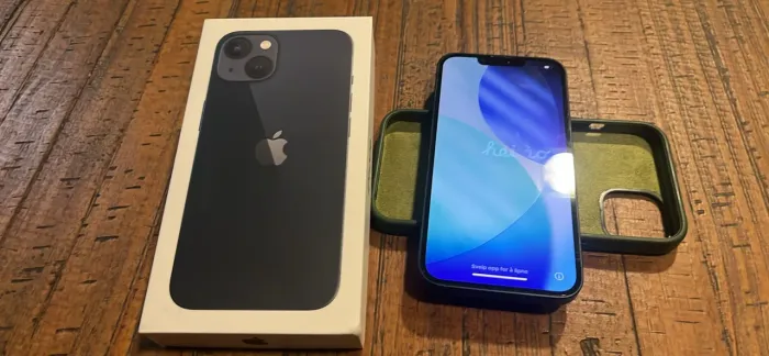 iPhone 13