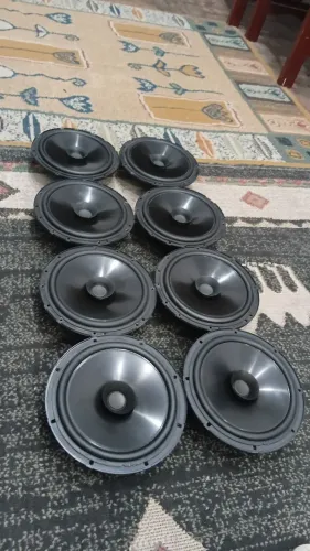 8  alto-falantes  6 polegadas original prova dá gua   também vendo o par