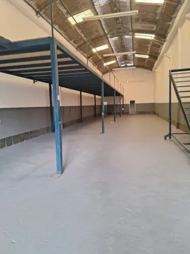Imóvel para aluguel possui 550 metros quadrados em Penha - Rio de Janeiro - RJ