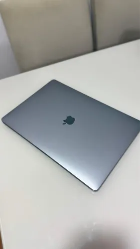 MacBook Pro Touch Bar 2019 i7/32GB/256Gb 15pol