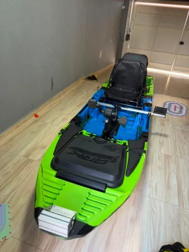 CAIAQUE ARK 1290 MODELO 2026 ( PEDAL)