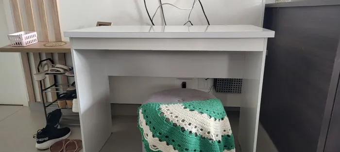 Mesa estudo compacta 