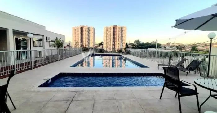 Alugo quarto em apartamento de família 