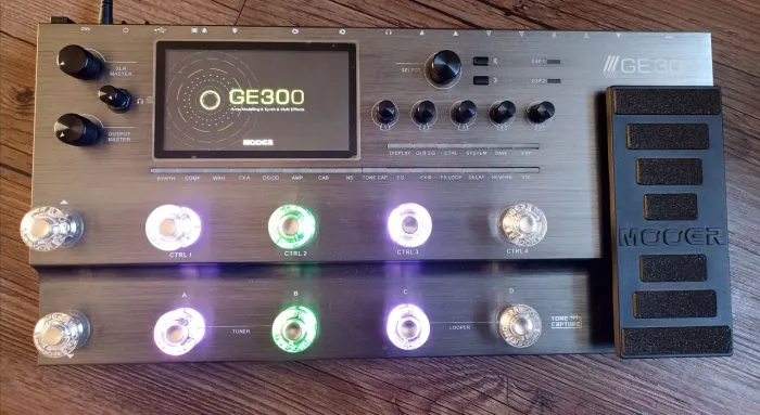 Mooer GE300