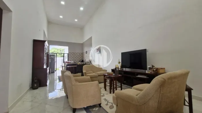 Casa térrea á venda com 3 dormitórios sendo 1 suíte - Jd Perolla - Itupeva/SP