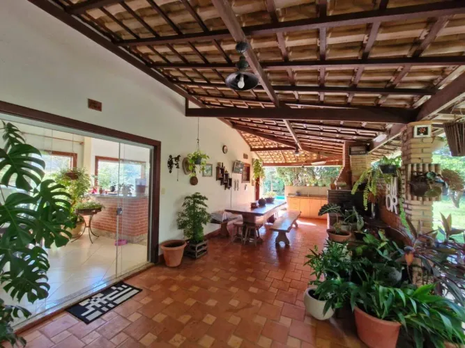 Casa à venda no condomínio Serra Verde em Igarapé / MG