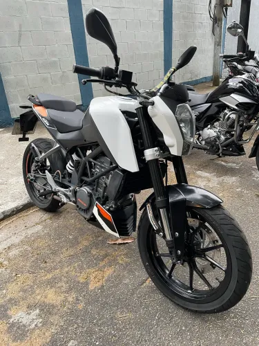 KTM Duke 200