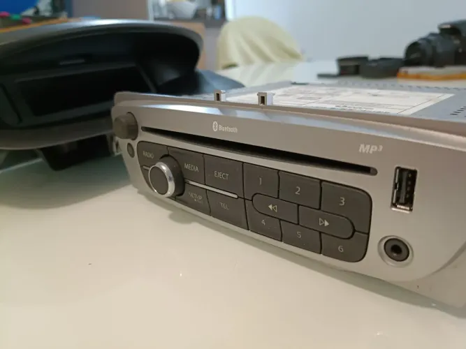 CD Player Bluetooth Radio MP3 Original Fluence 2014 2.016V Dynamique + Computador de Bordo