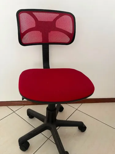 Cadeira escritório vermelha 