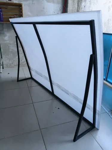 Toldo em policarbonato