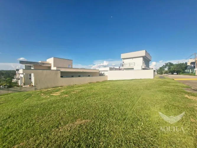 TERRENO PLANO DE ESQUINA COM 325 m² NO CONDOMÍNIO CAMPOS DO CONDE - ÉDEN - SOROCABA