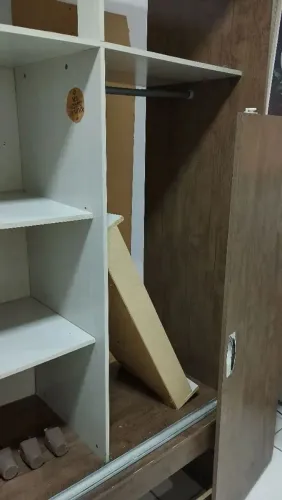 Consertamos seu guarda roupa