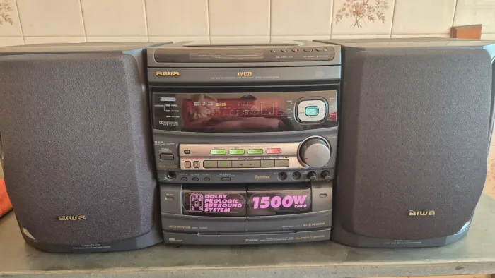 Mini System Aiwa AV80 Dolby Prologic 